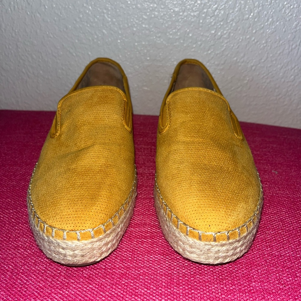 Dr. Scholl's Pink and Yellow Foam Insole Shoes